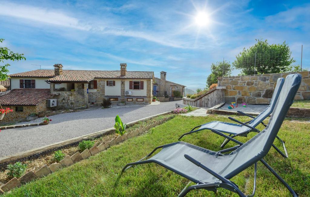 Guesthouse Gospodi Cerovlje Екстериор снимка